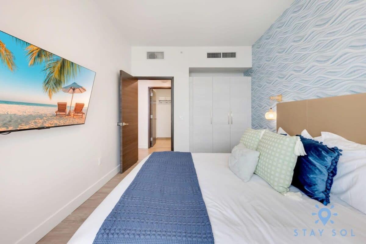 Rooftop Pool & Hot Tub - Gym - Hollywood Beach Bagian luar foto