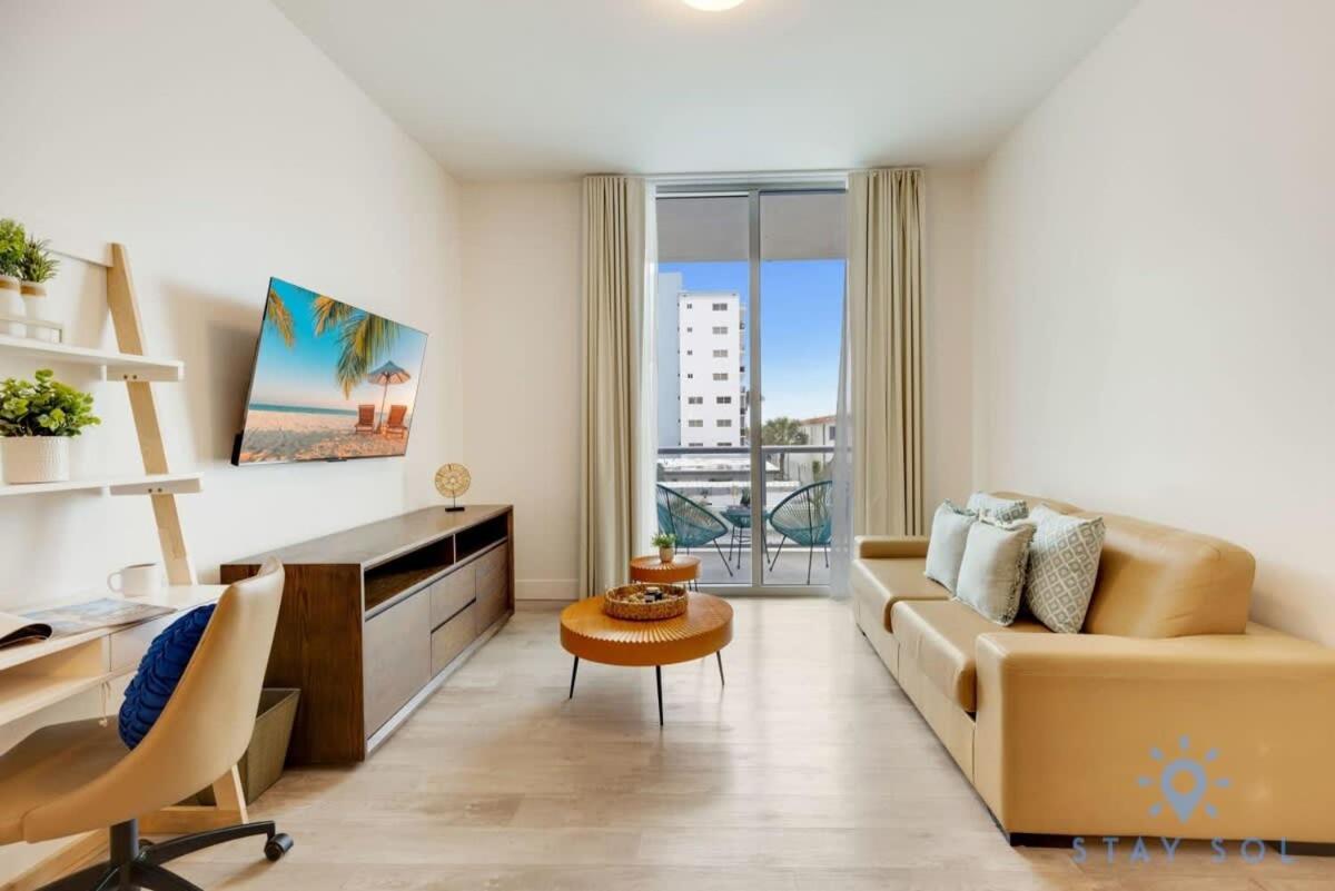 Rooftop Pool & Hot Tub - Gym - Hollywood Beach Bagian luar foto